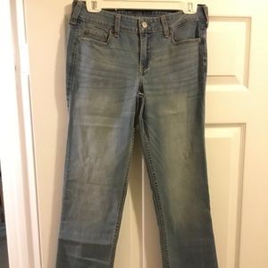 Brand new Hollister jeans with tags!